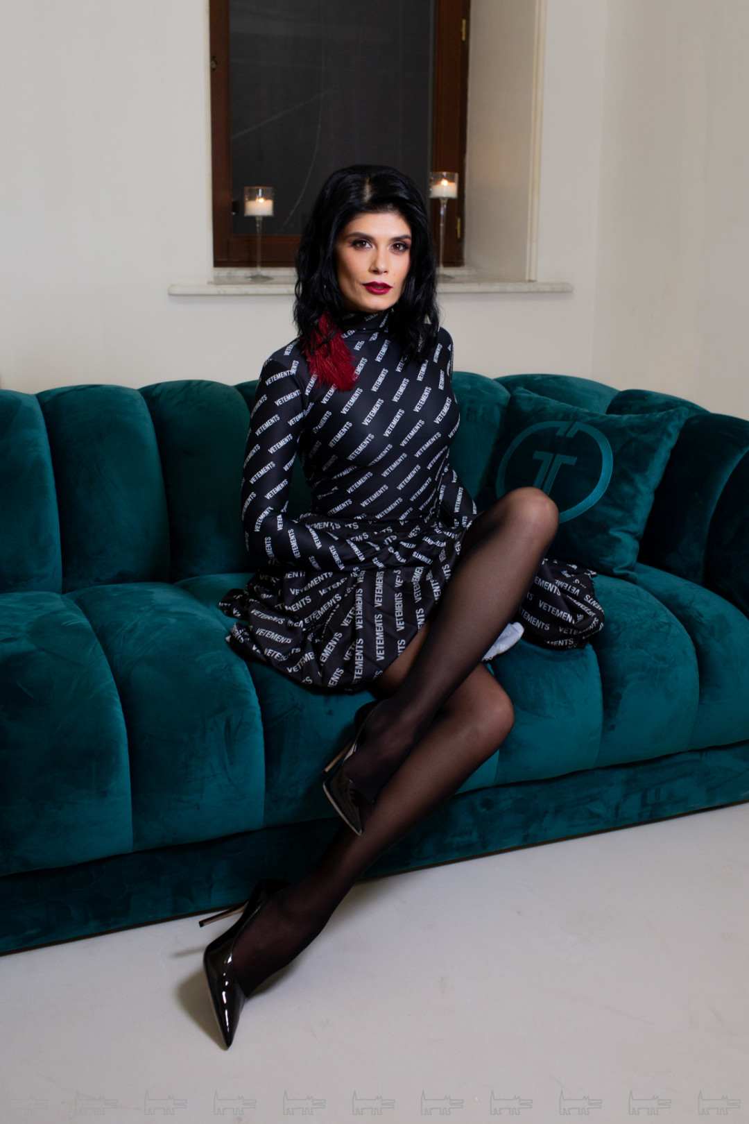 Сола Монова