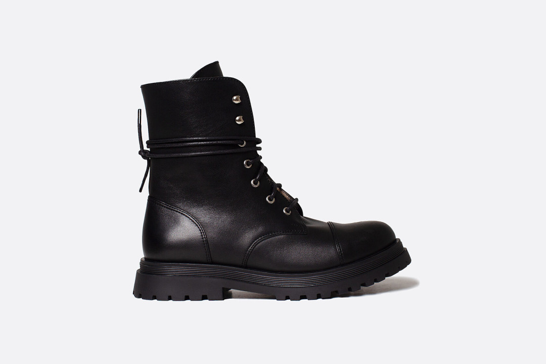 Ботинки COSHO, концепт-стор Makerdesignloft, Марсово поле, 7, купить онлайн, 13 900 руб.