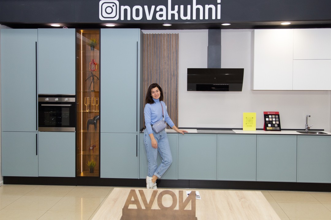 «Nova Кухни», гарнитур Macaron green, цена со встроенной техникой 420 000 руб