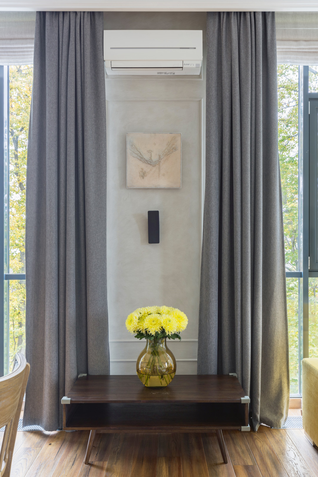 Мягкие ткани в интерьере, натуральные материалы в отделке и мебели