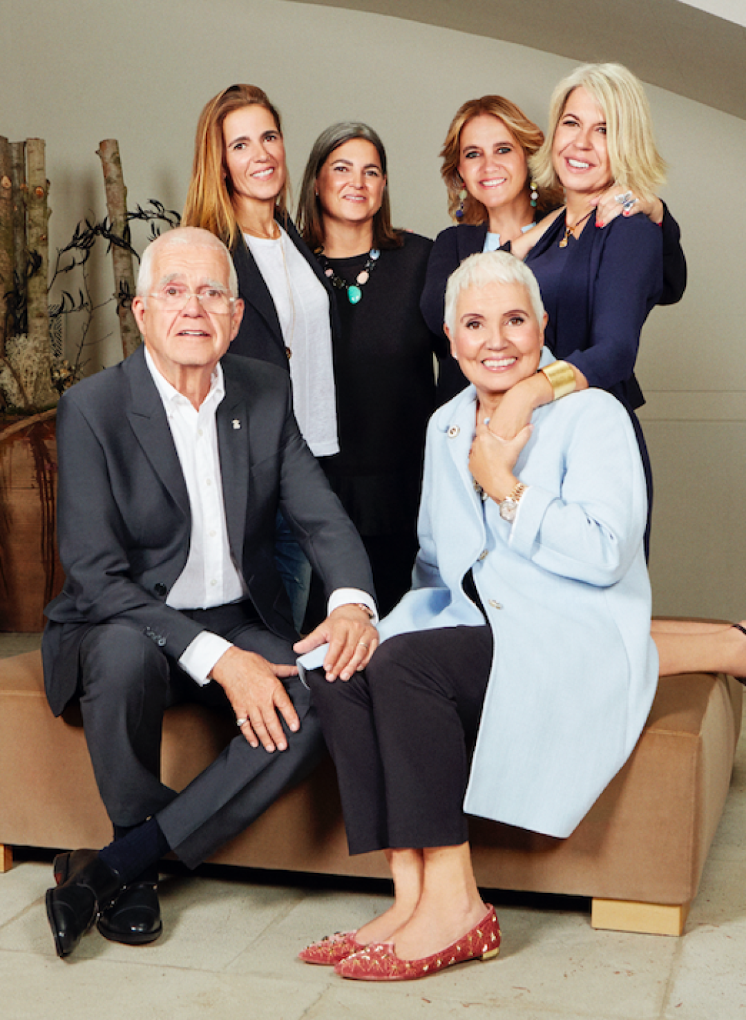 Члены семьи Тоус