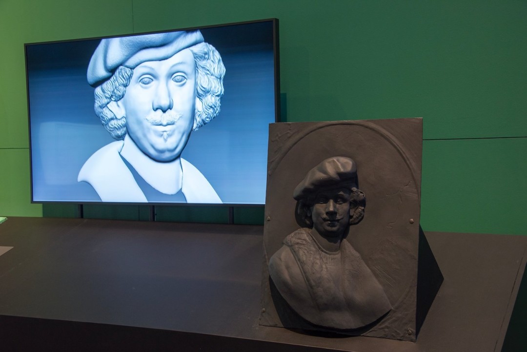 Рельеф из полимерного материала, 71 х 55 см, Государственный Эрмитаж