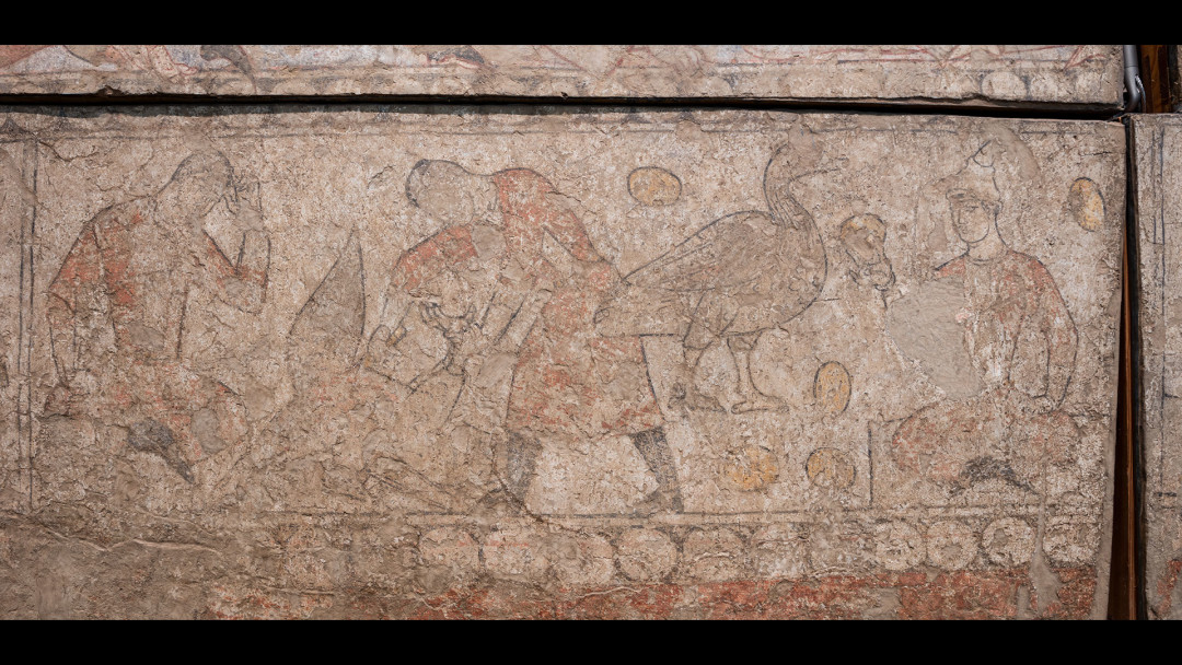 Басня о гусыне, несущей золотые яйца. Роспись по сухой лессовой штукатурке. 50 х 137 см. Пенджикент. Около 740 г.