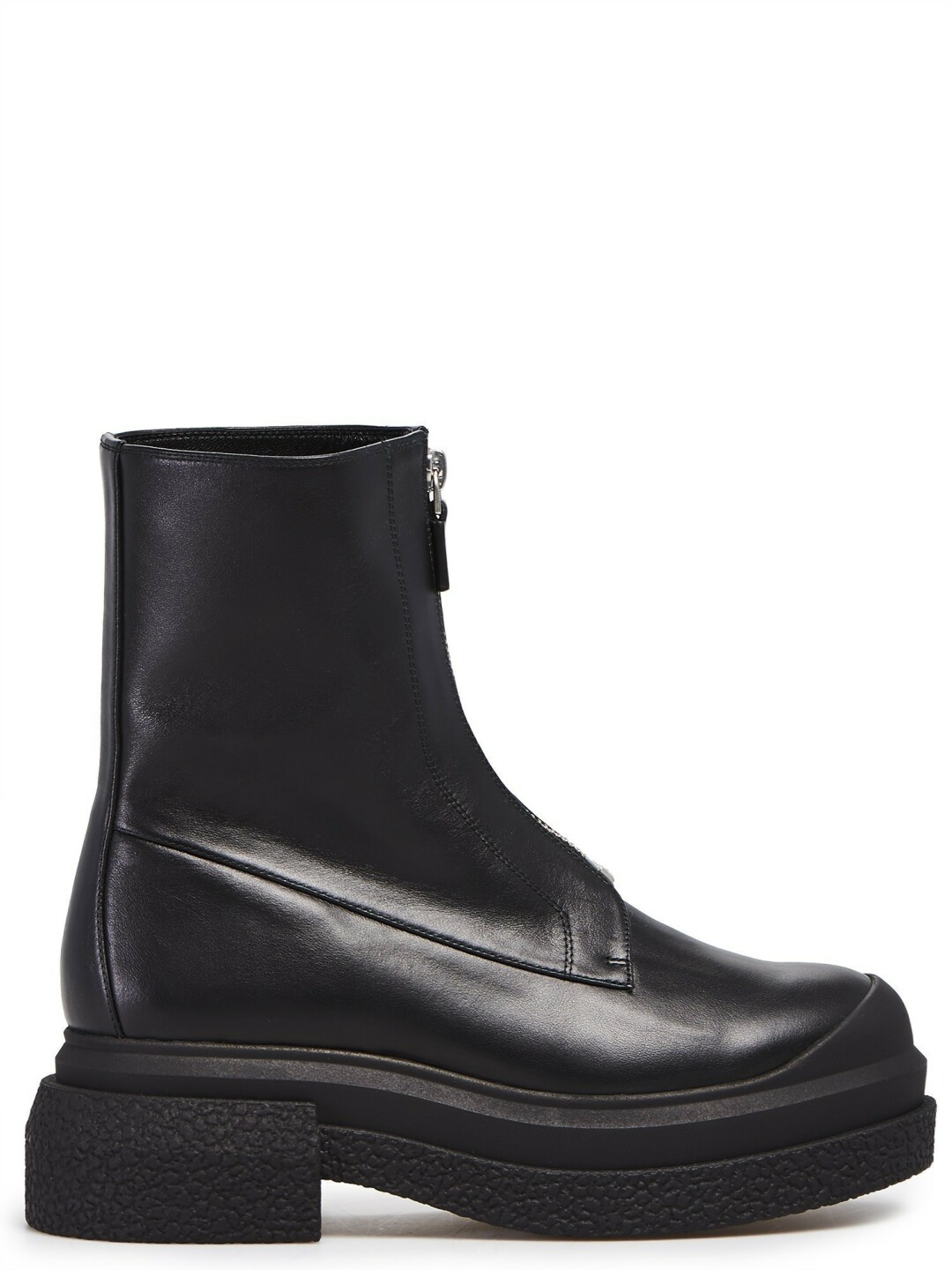 Stuart Weitzman, Au Pont Rouge, наб. реки Мойки, 73, 63 900 руб.