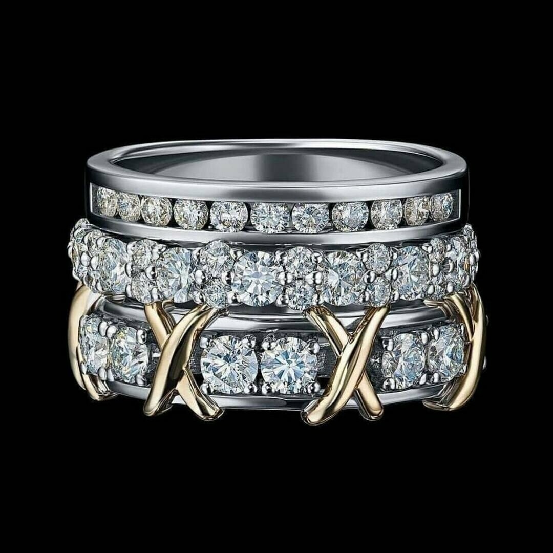 Кольцо золото 585 проба, вставки бриллианты, 102 695 ₽. Кольцо бриллианты и белое золото 585 проба, 157 560 ₽, кольцо белое золото 585 проба и