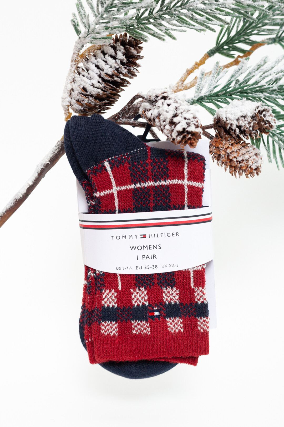 Носки женские Tommy Hilfiger, «Галерея», Лиговский пр., 30а, «Невский Центр», Невский пр., 114-116, 1 150 руб.