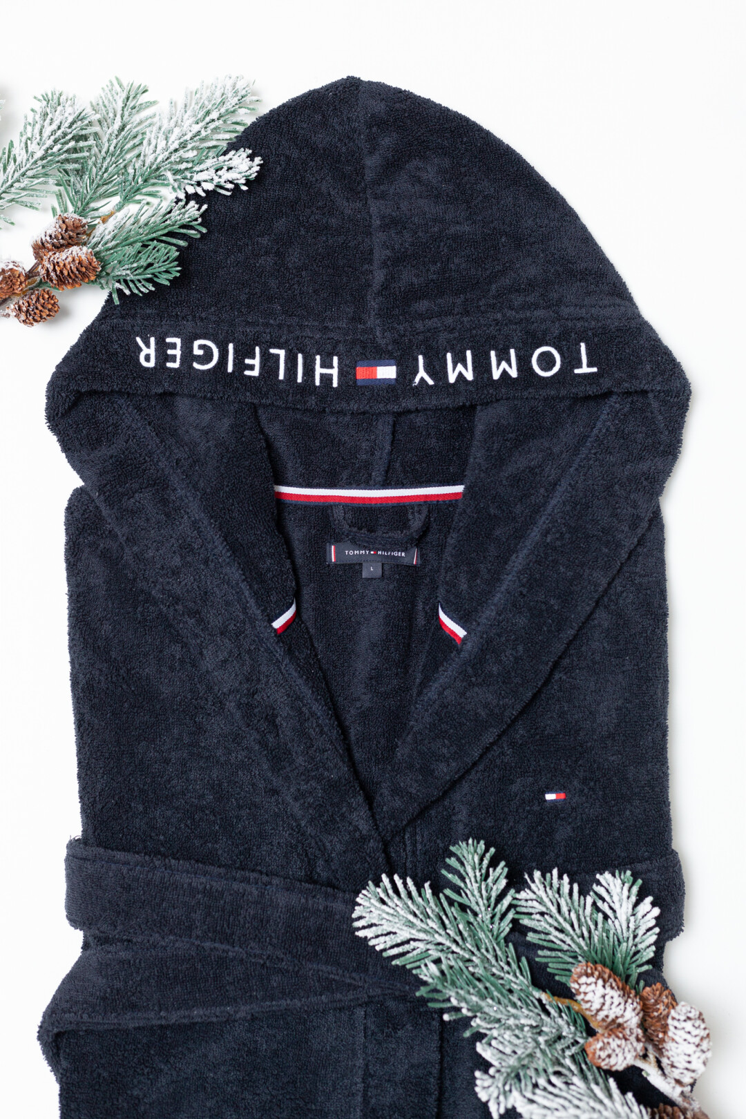 Мужской халат Tommy Hilfiger, «Галерея», Лиговский пр., 30а, «Невский Центр», Невский пр., 114-116, 13 990 руб.