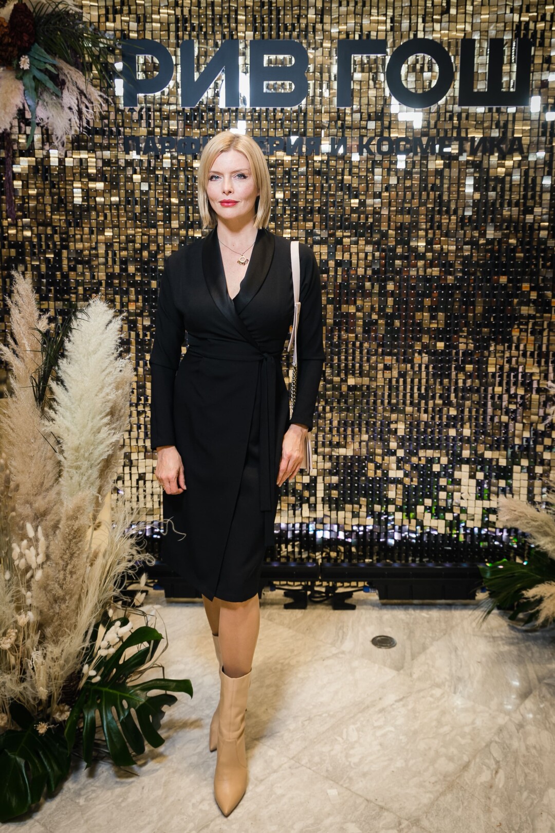 Анна Чурина