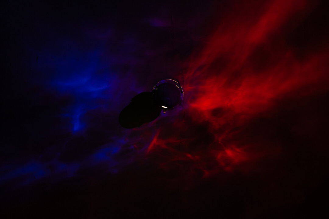 Выставка Павла Отдельного «Звенящий след» в Соколе Фото: Анна Марченкова