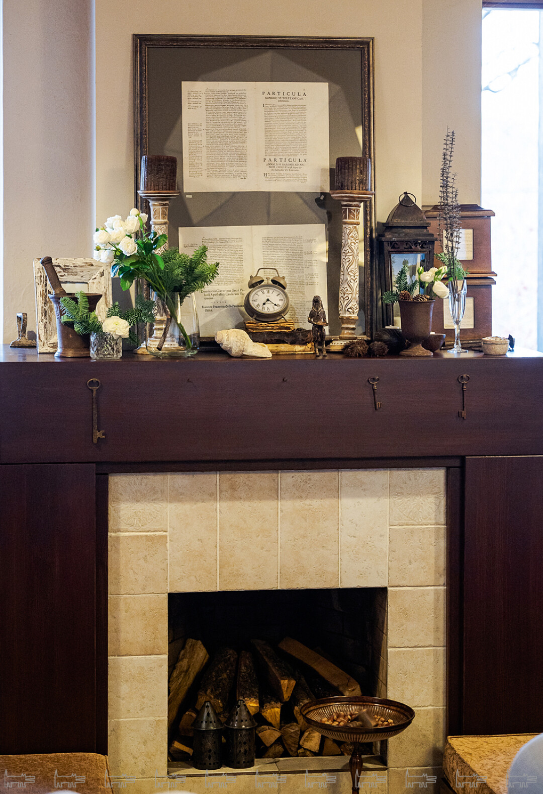 Деревянные подсвечники и фонарь из Индии