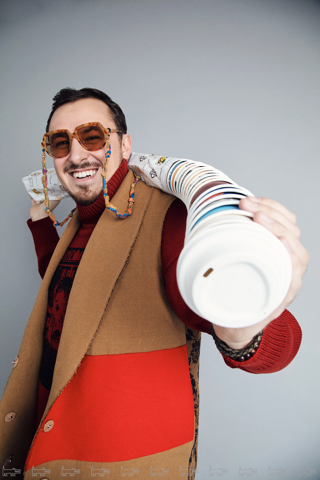 Свитер Maddaisy (Subbota Store), жилет Ola Ola