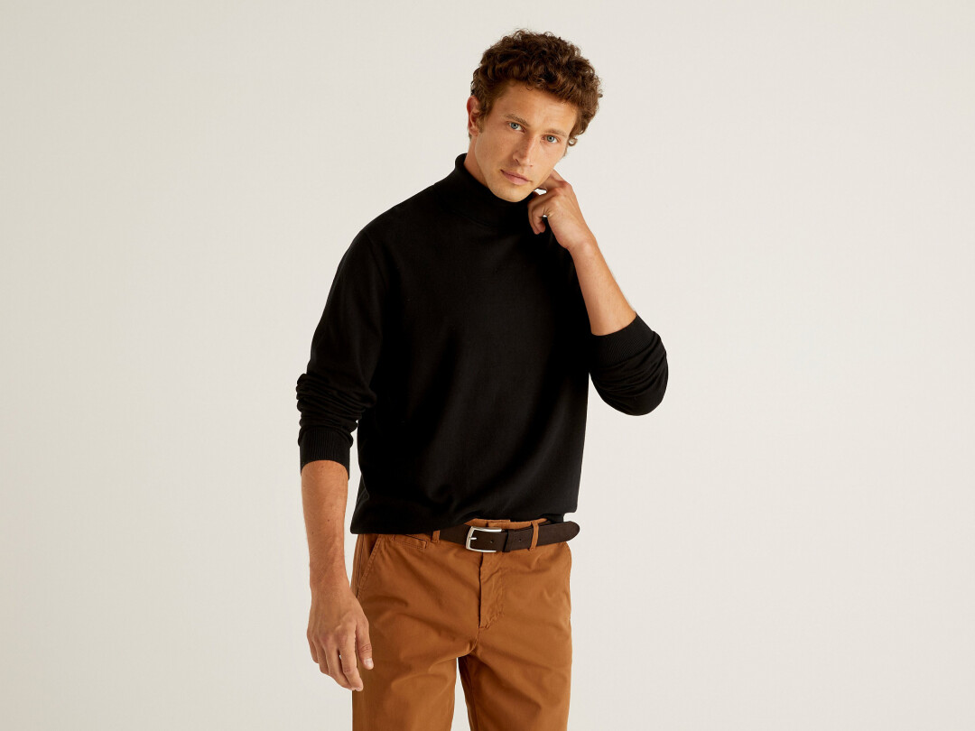 Водолазка, 2 499 вместо 4 999 руб.