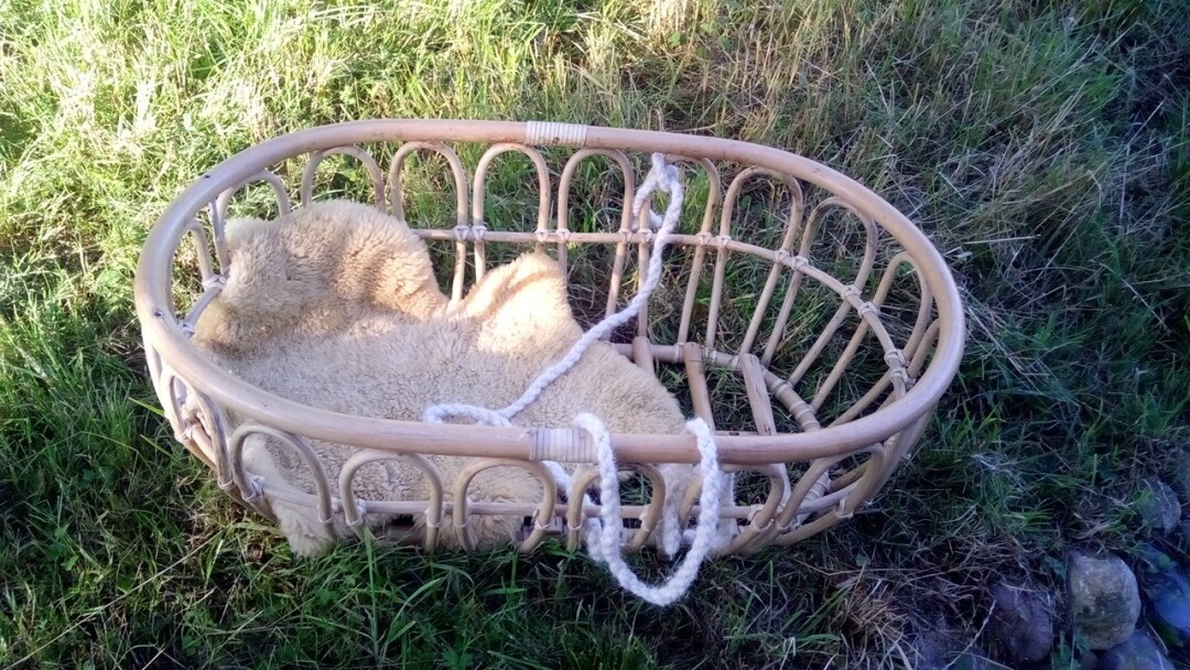 Детская колыбель ручной работы