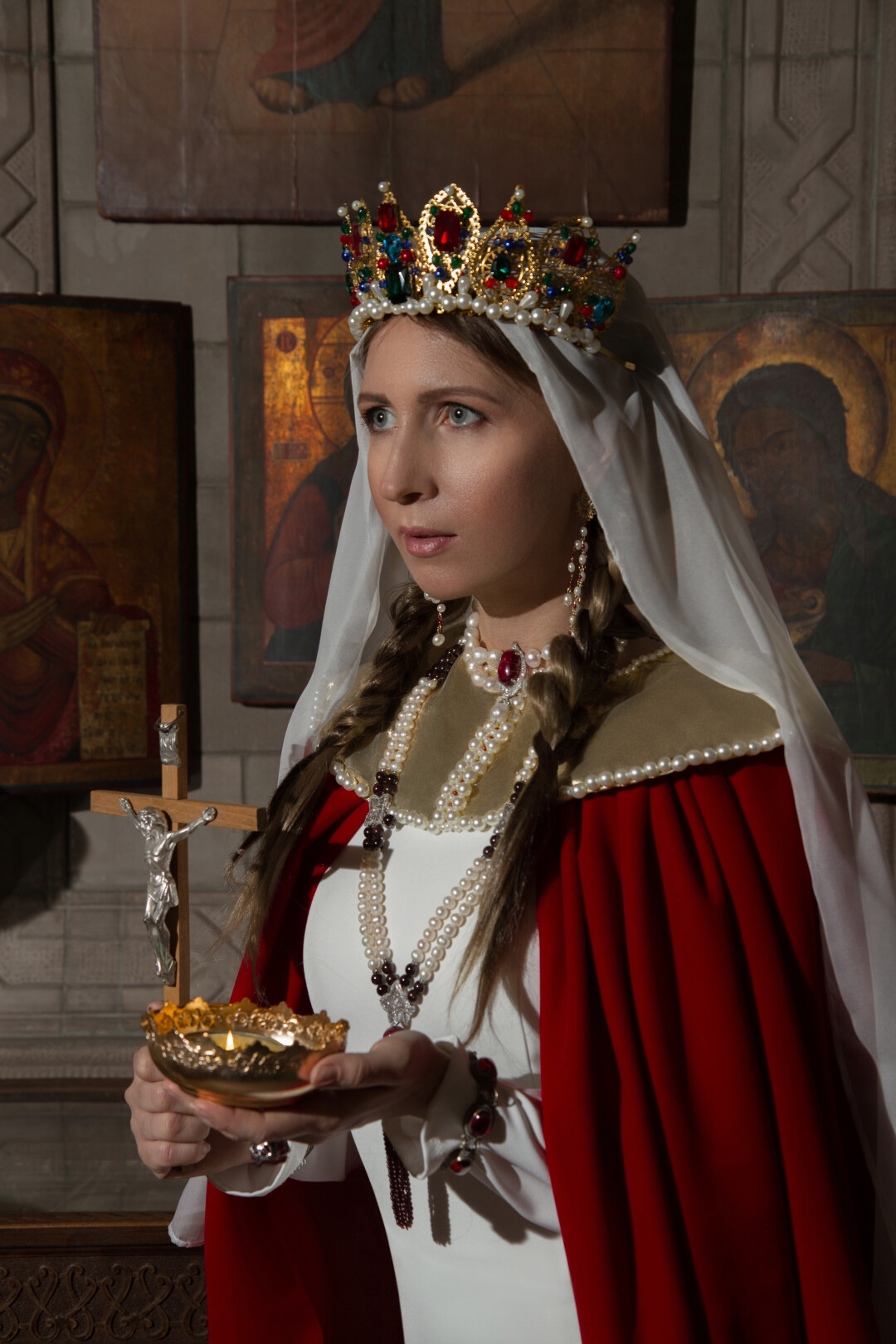 Византийская империя VIII-IX века В образе императрицы Ирины - Ирина Радченко, Совладелица Книжной кофейни "Набоков"