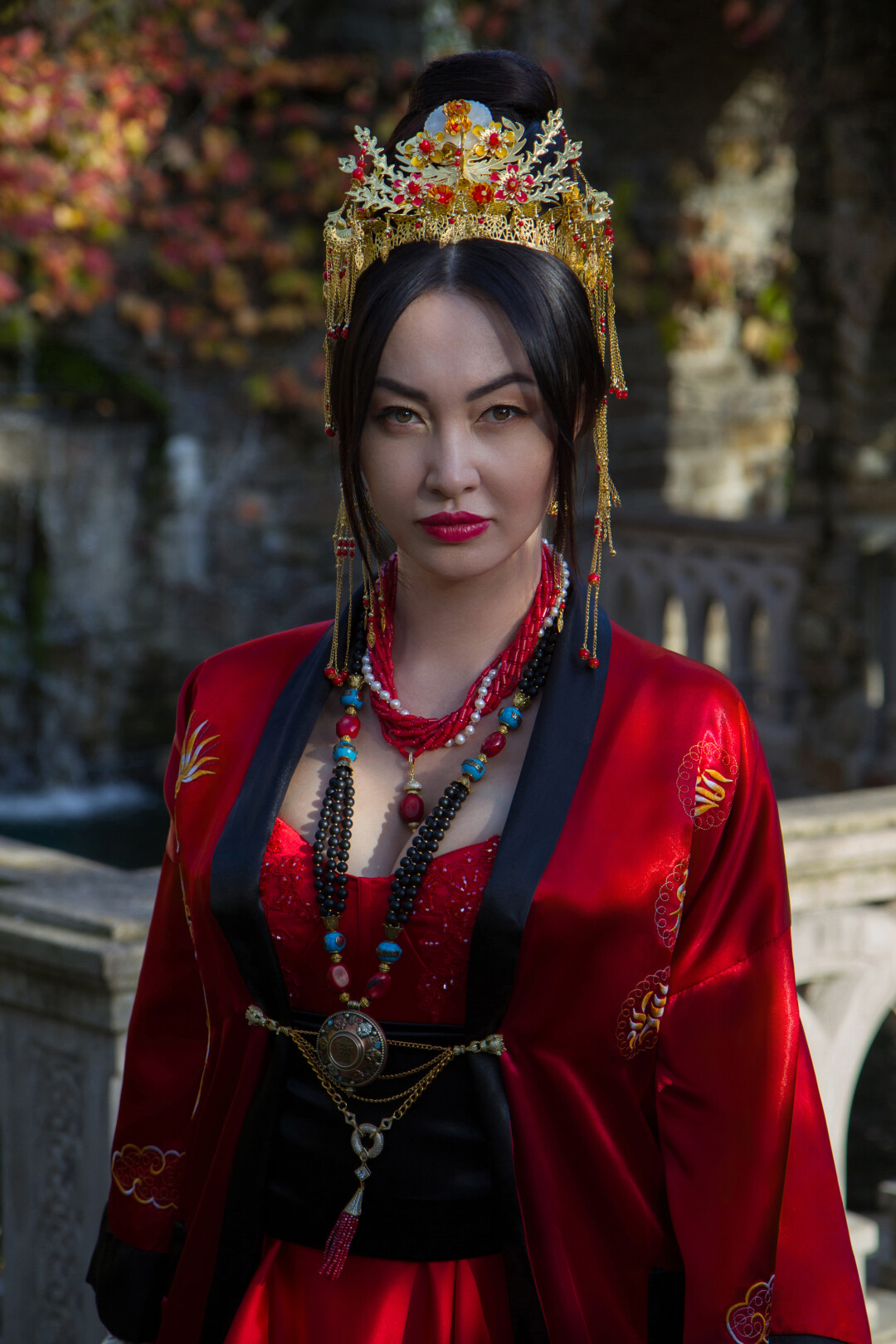 Империя Юань XIV век В образе Императрицы Ки - Елена Фурмануа, Международный коуч, французский психолог по отношениям и усилению сексуальности