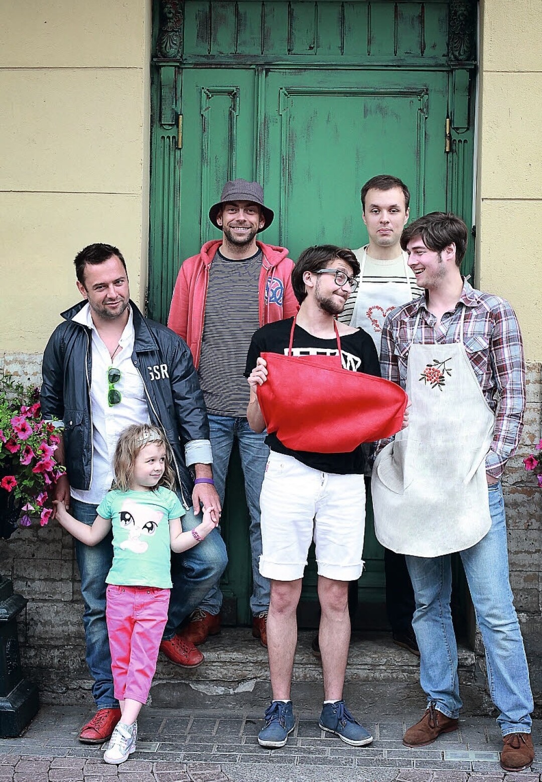 Антон Пономарев с дочкой Алисой, Денис Сутормин, Саша Варданян, Денис Немытов, Йос Фрумкин для «Собака.ru» (июль 2011)