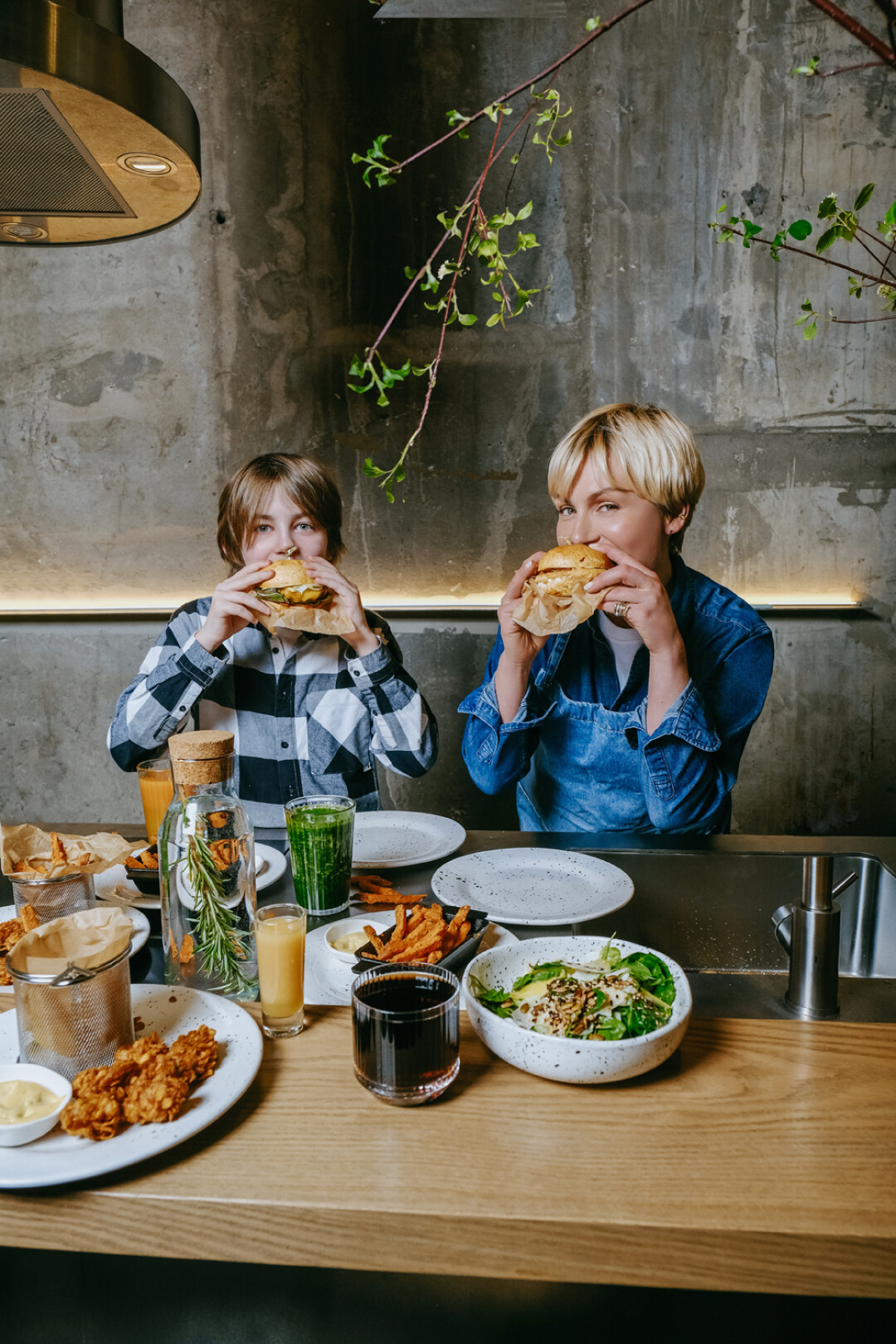 Юлия Филиппова с сыном Лукой