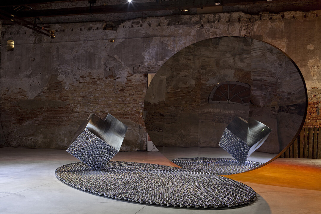 Шадья Алем. «Черная арка», 2011