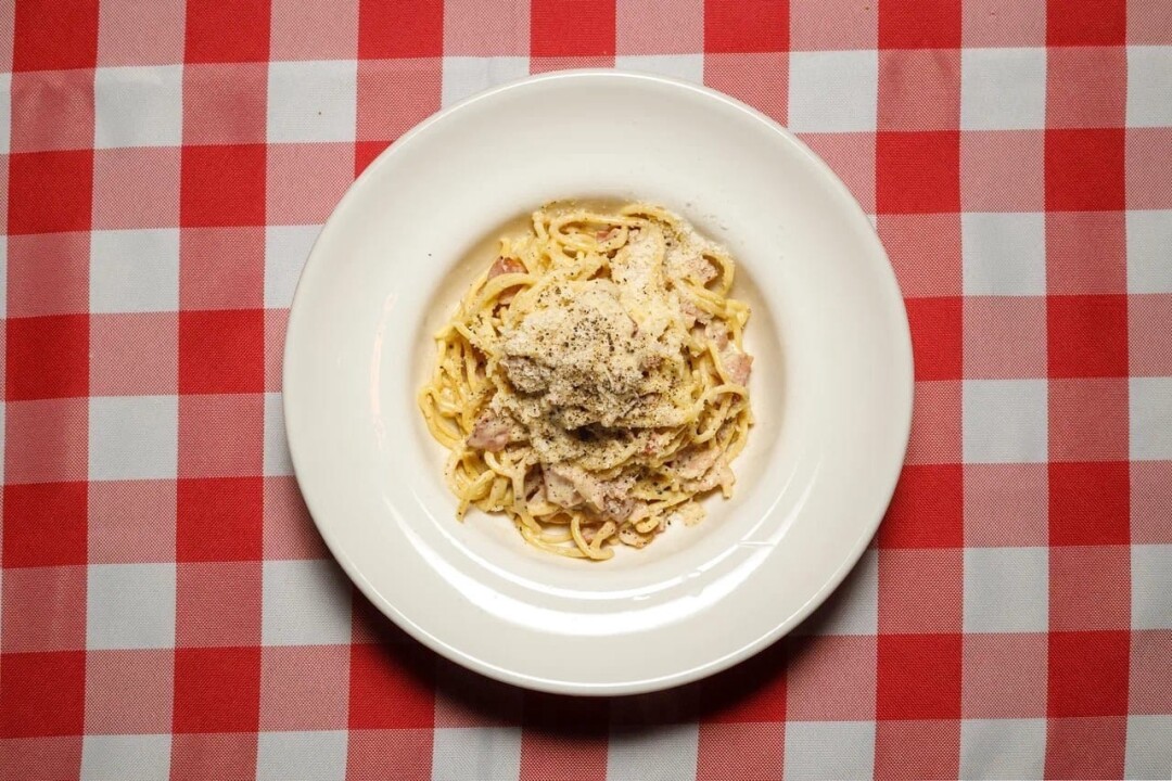 Спагетти с прошутто и фисташками Фото предоставлено пресс-службой ресторана