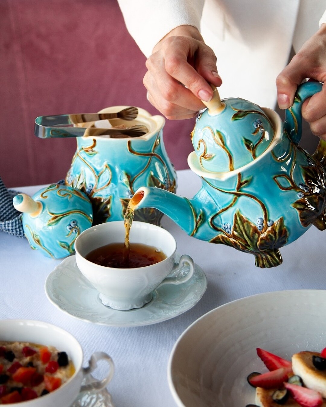 Чайник и сахарница из коллекции Летний Луг