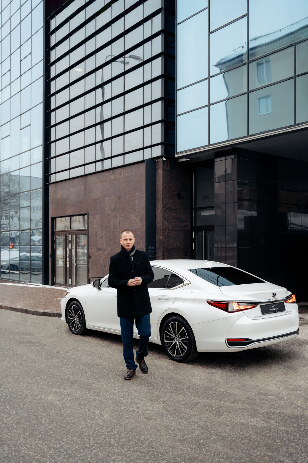 Обновленный Lexus ES