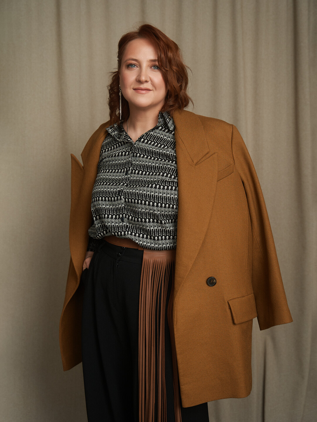 Пиджак, брюки, блузка и пояс COMMODE