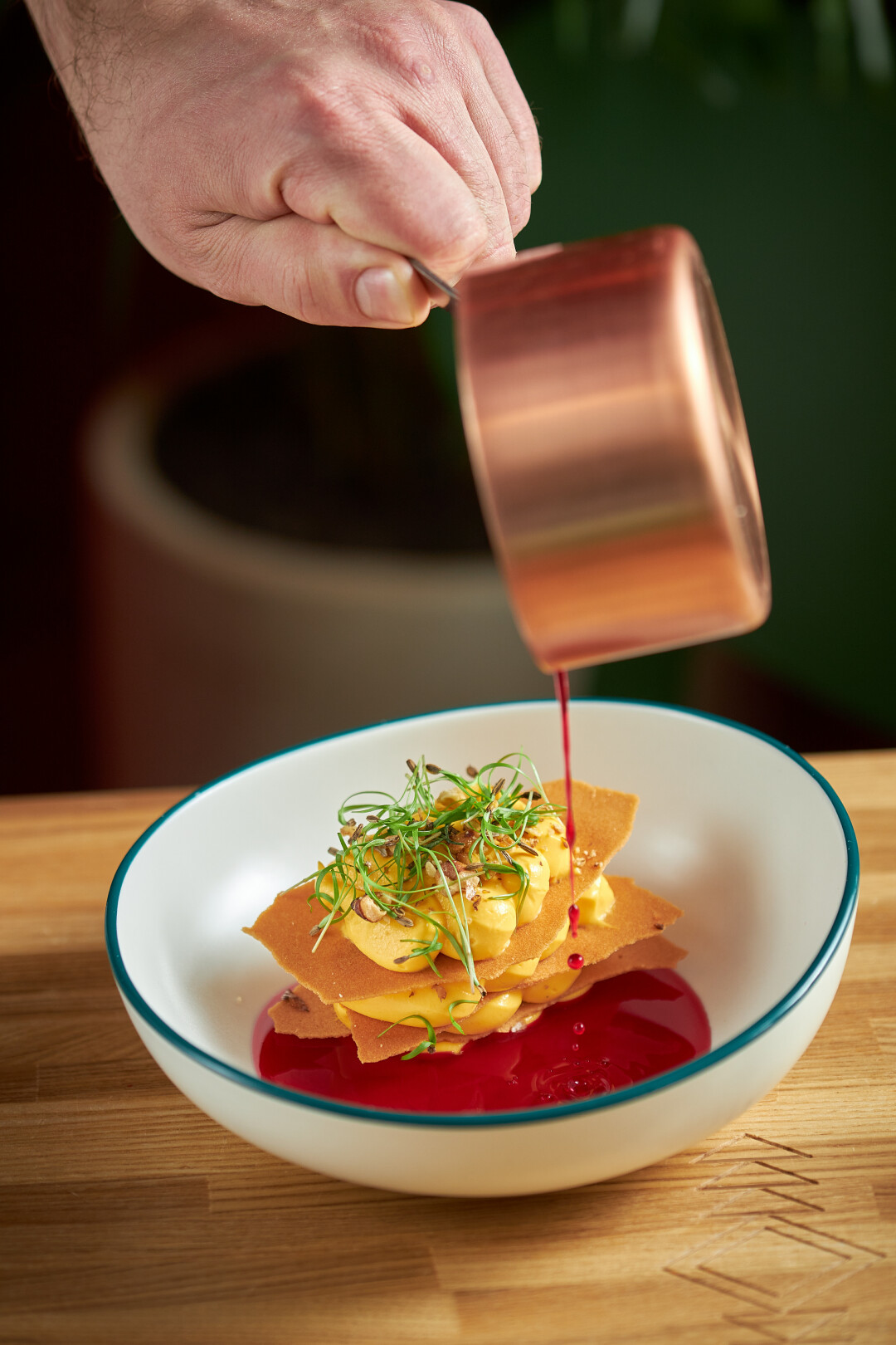 Морковный крем чиз с клюквенным соусом