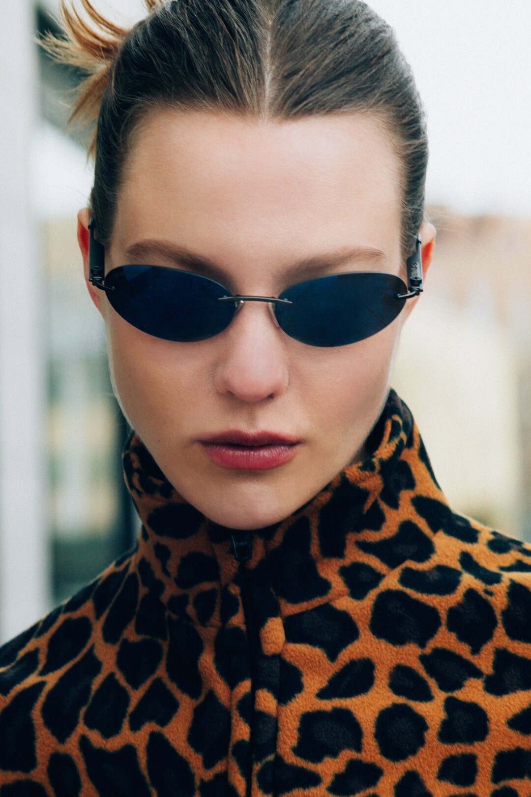 Куртка и очки Balenciaga