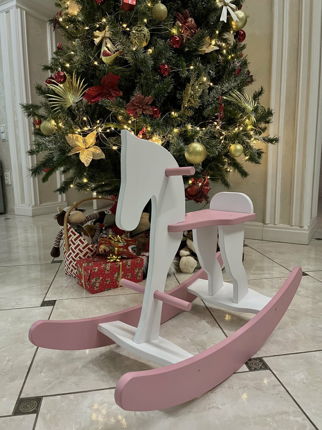 Лошадка-качалка, 2500 руб.