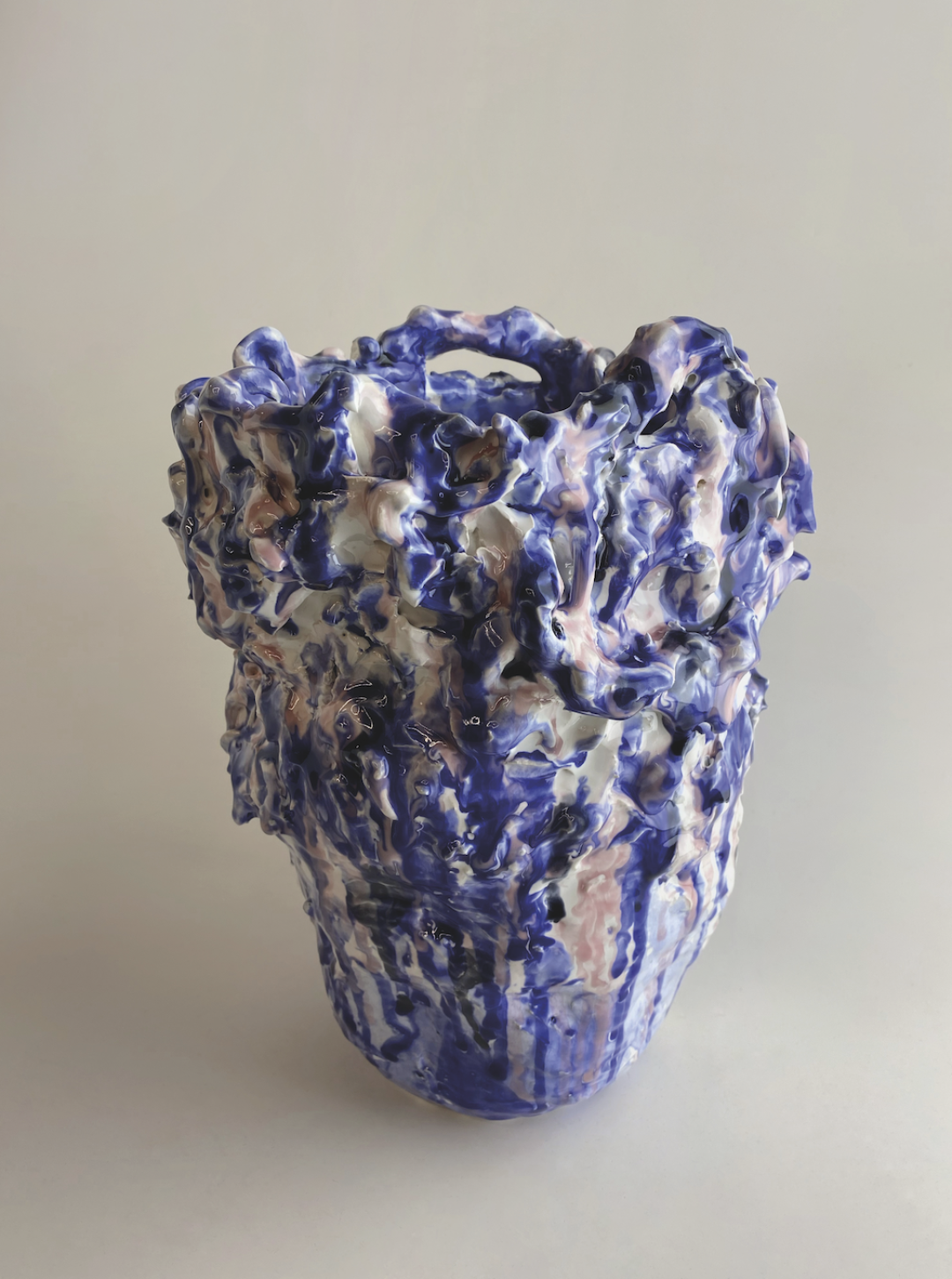 Катя Феус, Feus Ceramics. Ваза (глина и глазурь, смешанная техника)