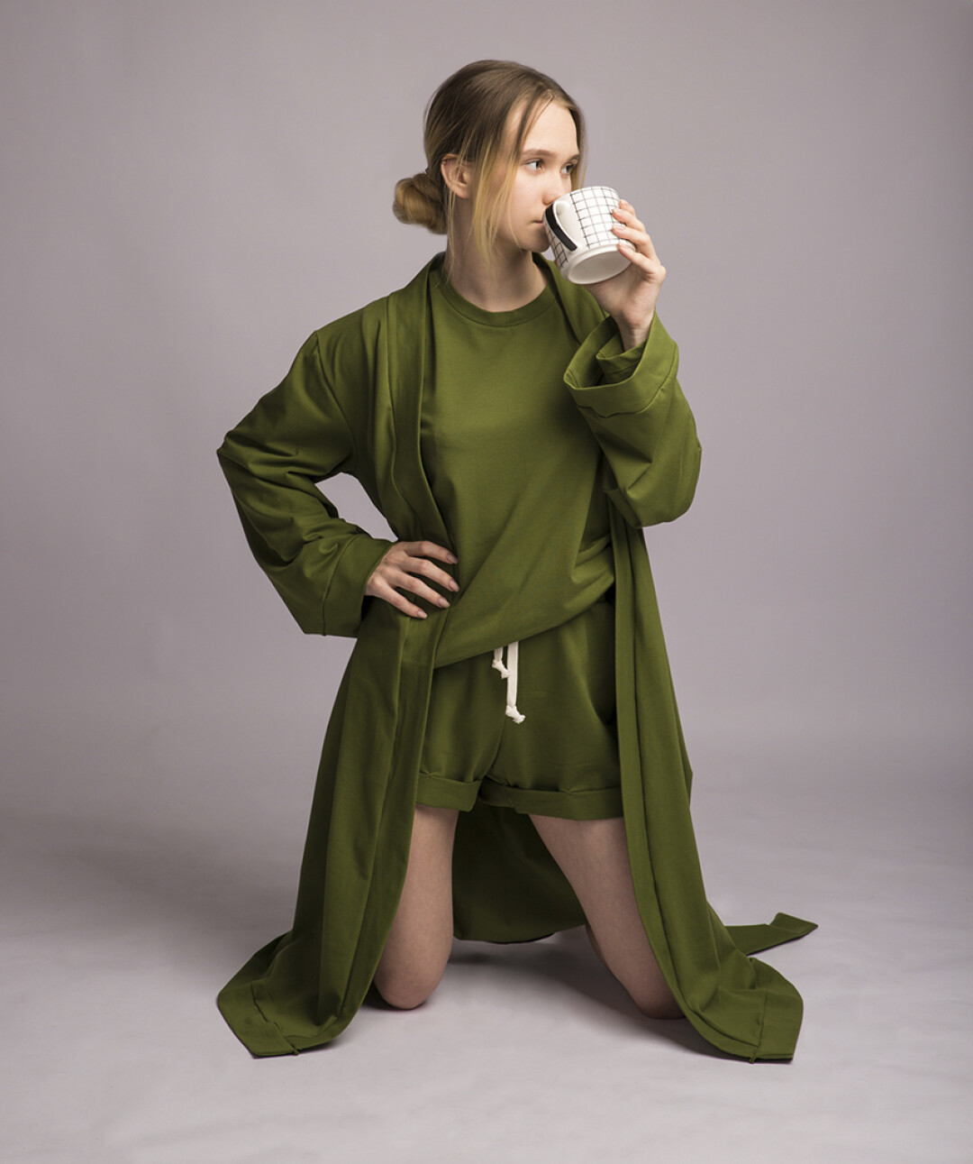 Футболка + шорты: 3250 рублей. Халат: 3900 рублей