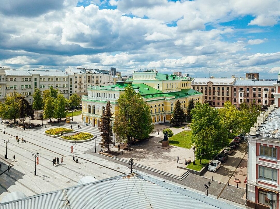 В нижегородском театре драмы прошла премьера спектакля «Дни Турбиных» |  Sobaka.ru