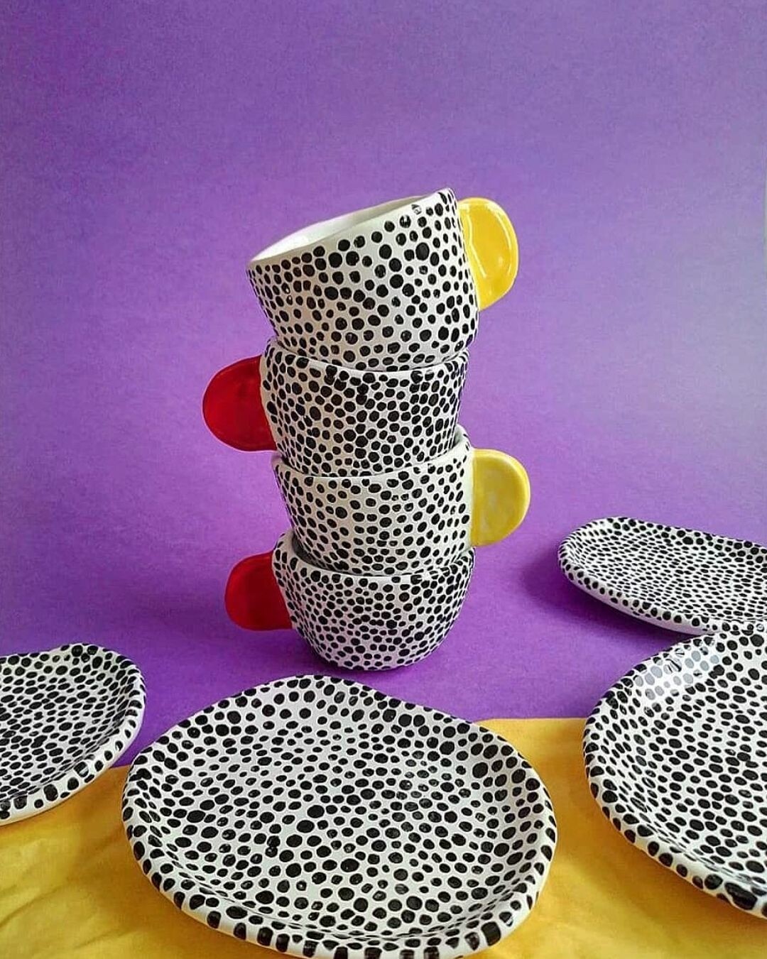 Яркие чайные наборы от Unlike Ceramics