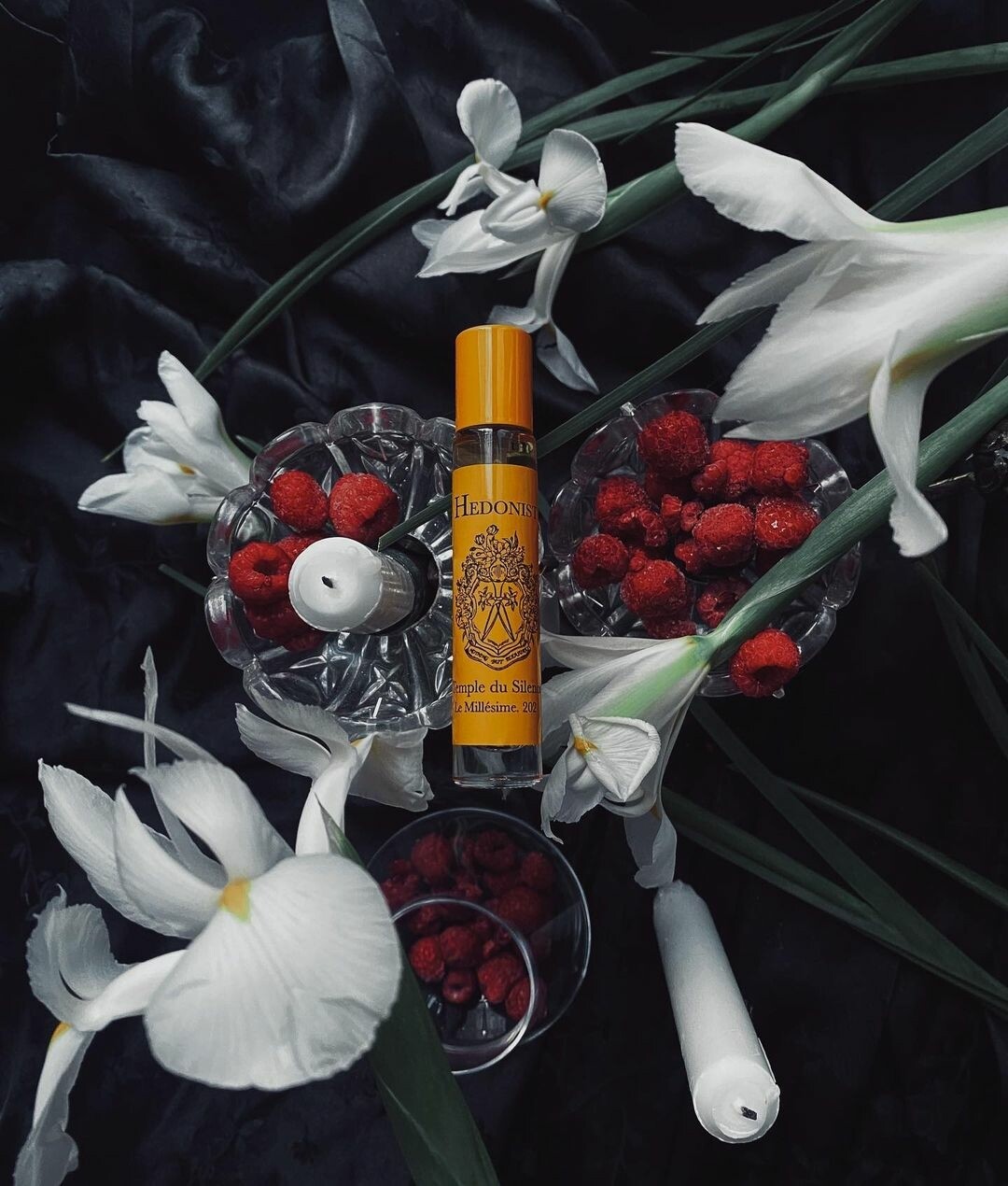 Визитная карточка Hedonist — аромат Temple du Silence: каждый год парфюмер переосмысливает свой ладанно-фруктовый аромат в миллезимном издании. Новый