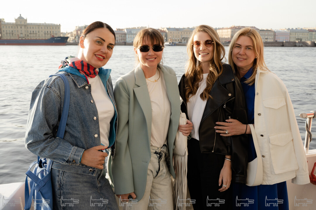 Елена Сопина, Стелла Иванова, Алина Чечина, Светлана Чечина