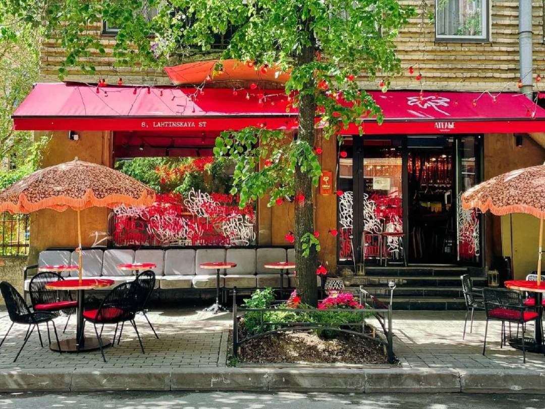 «Ателье Tapas & Bar» Испанские и мексиканские гастромотивы и отличное вино. Лахтинская ул., 8