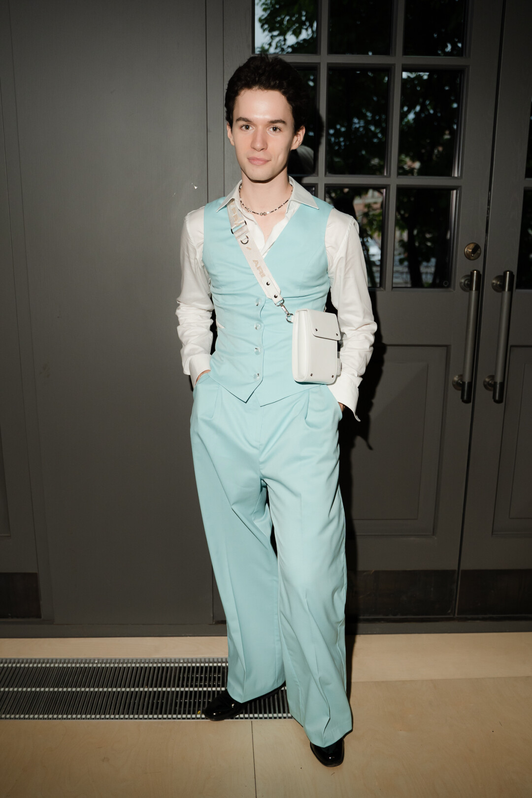 Брюки и жилет RO.KO.KO, сумка Arny Praht, обувь LLOYD