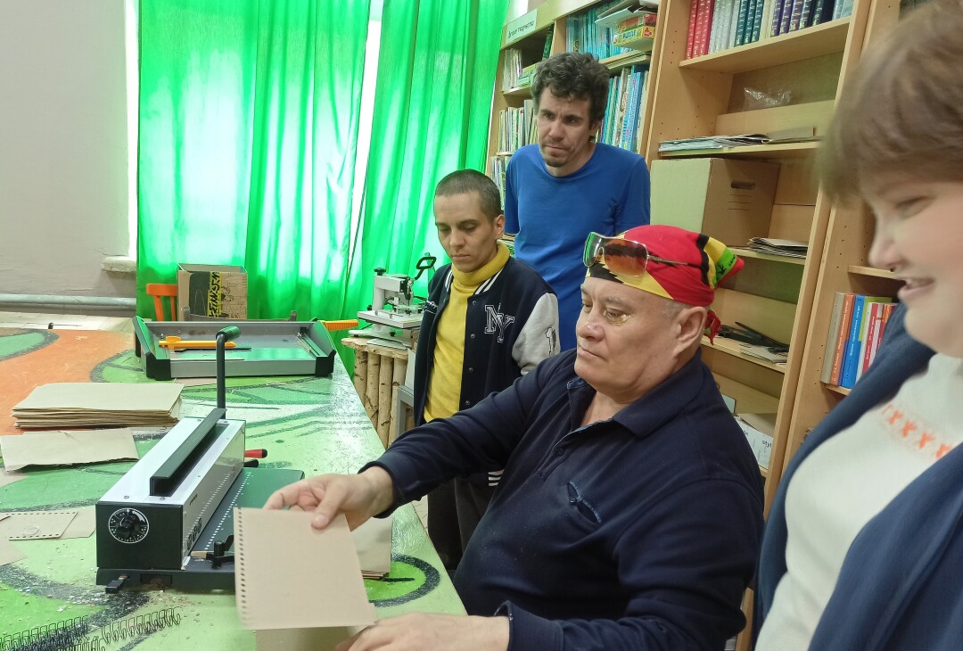 Работа в картонажной мастерской