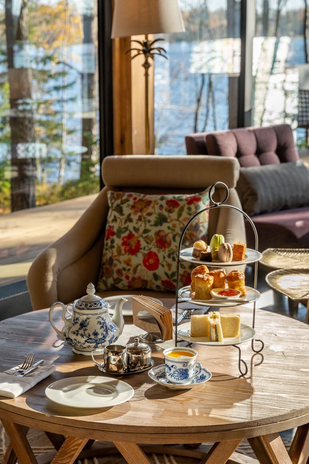 5 o'clock tea в ROOTS