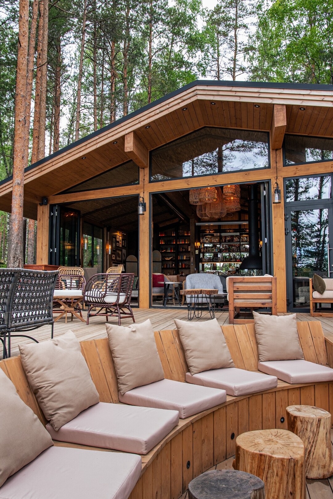 Терраса в ROOTS