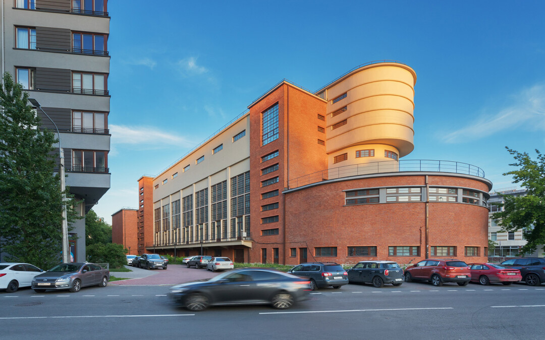 Отреставрированное здание ТЭЦ фабрики «Красное Знамя», Пионерская улица, 53