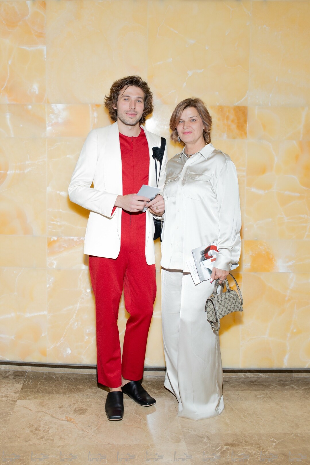 Родион Миронович, Елена Савельева