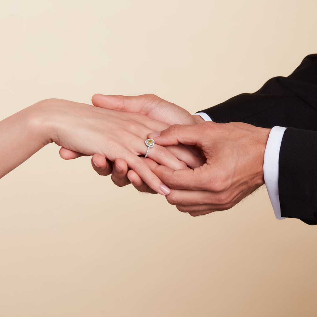 Кольцо из белого золота La Nordica с бриллиантами