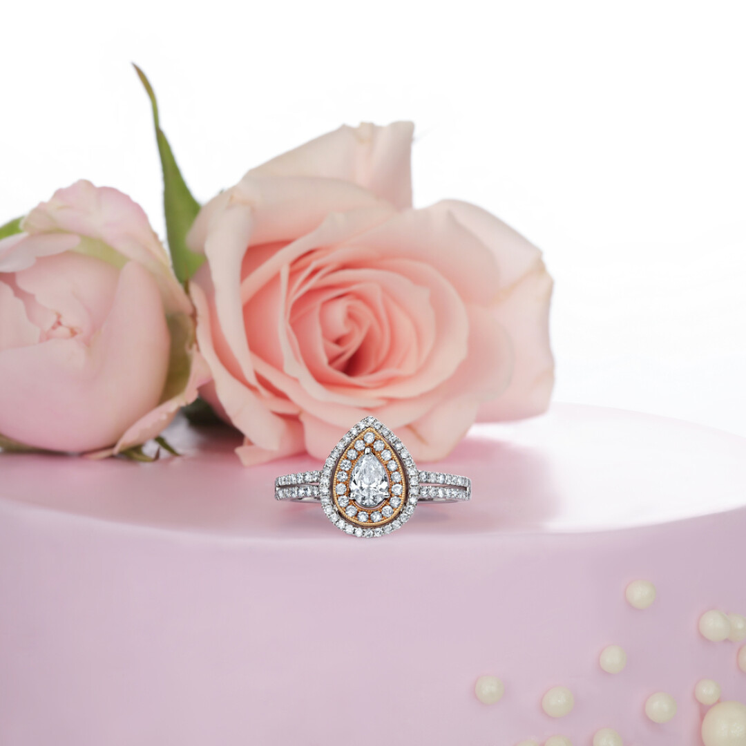 Золотое кольцо La Nordica с бриллиантами