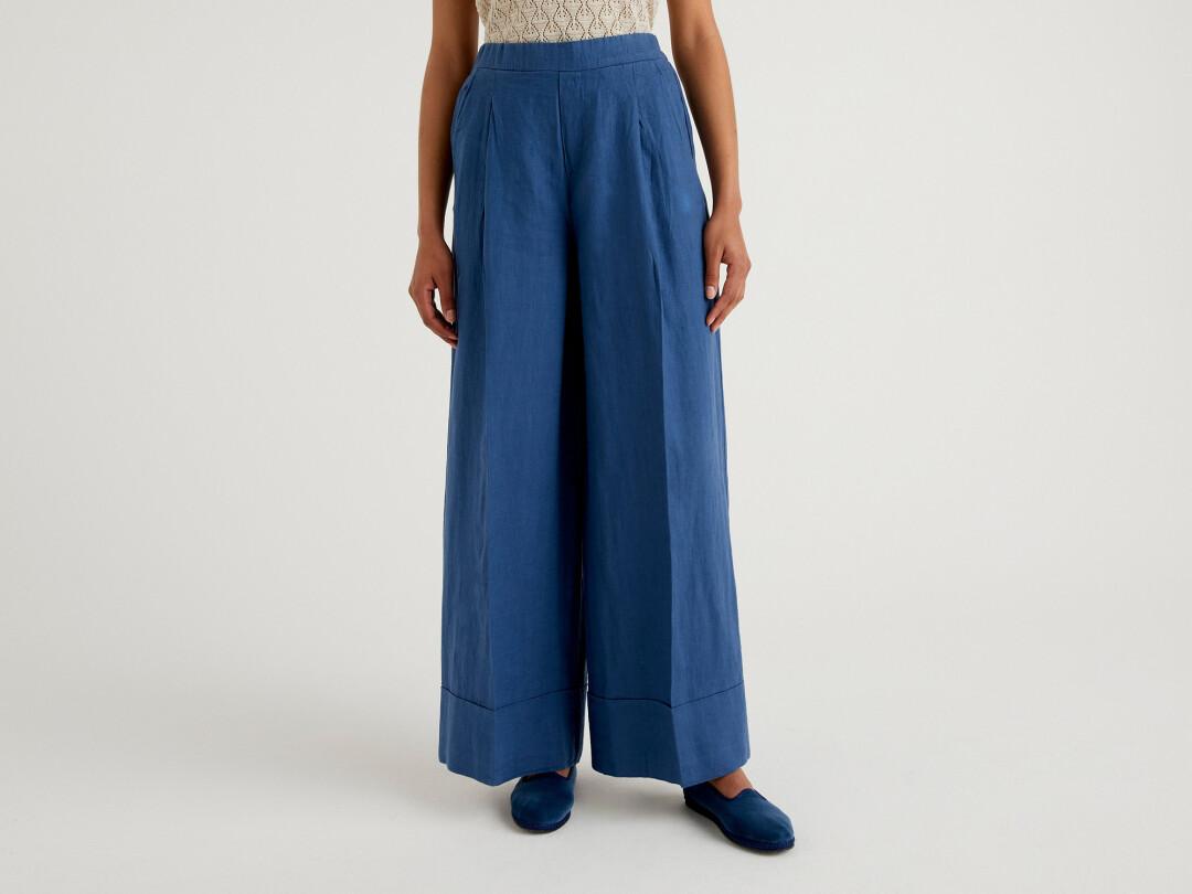 Брюки United Colors of Benetton, Невский пр., 56, 8 999 руб.