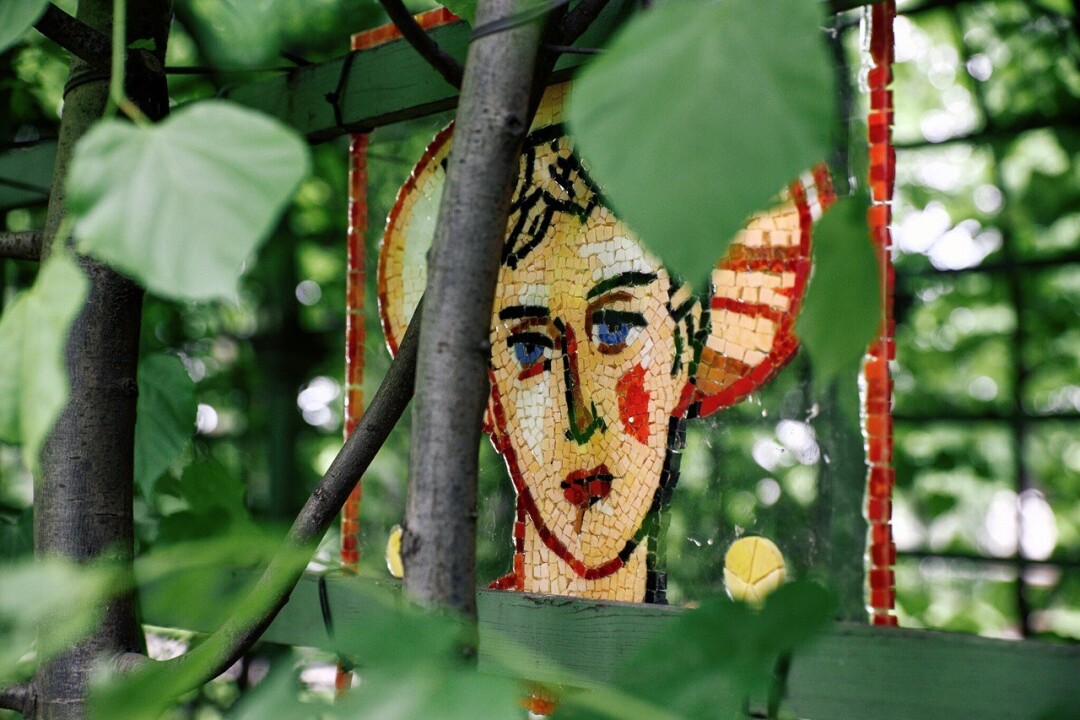 Ольга Климук и Вероника Колесниченко. Мозаика «Гермес и Артемида»