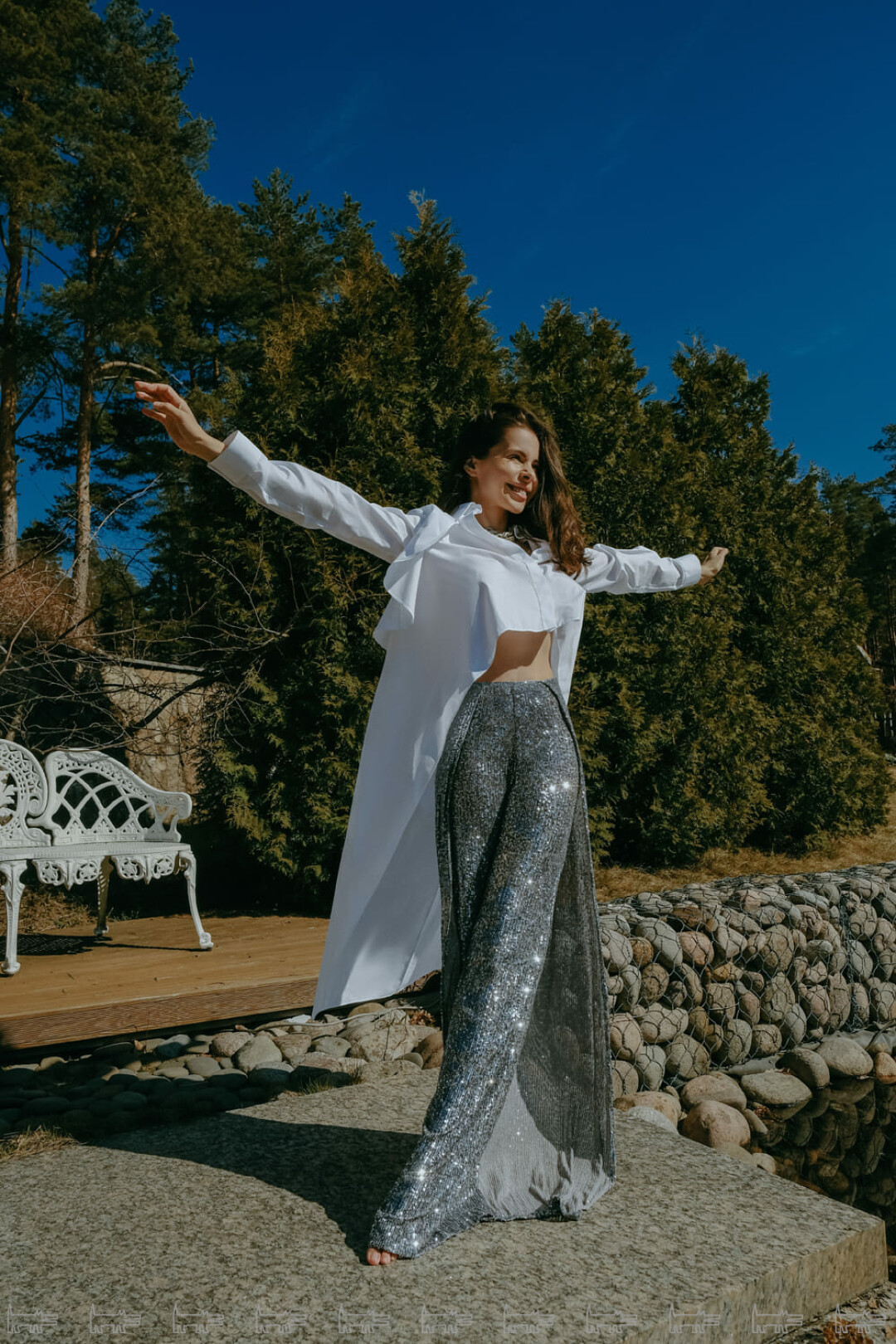 Брюки Tom Ford, рубашка Alexander McQueen (все — ДЛТ), цепи 47 Store