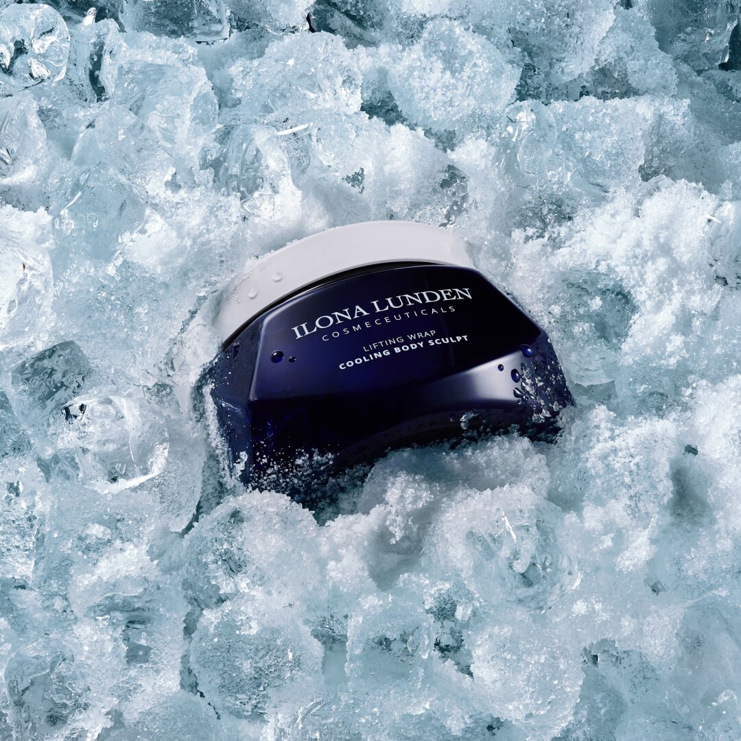 Холодное подтягивающее обертывание содержит комплекс из 14 экстрактов растений, 7 натуральных аминокислот, аллантоина, морского коллагена и эластина и