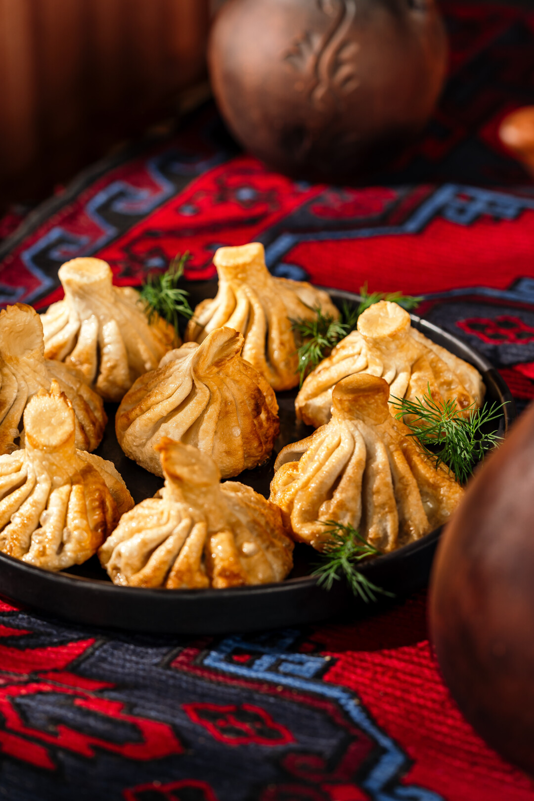 Хинкали в ресторане готовят с курицей, миксом свинины и говядины, бараниной и сыром