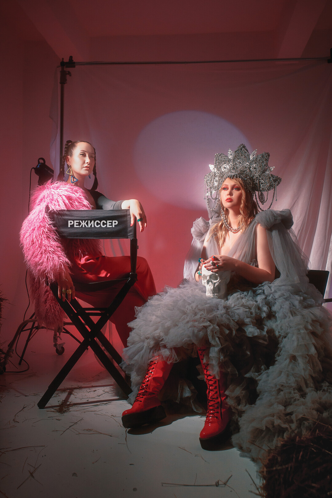 Юлия Дедкова Дизайнер интерьера Алина Марьясова Дизайнер интерьера, владелица интерьерной мастерской MA studio Серьги,кольца, каффы Baikal Murano Шуба